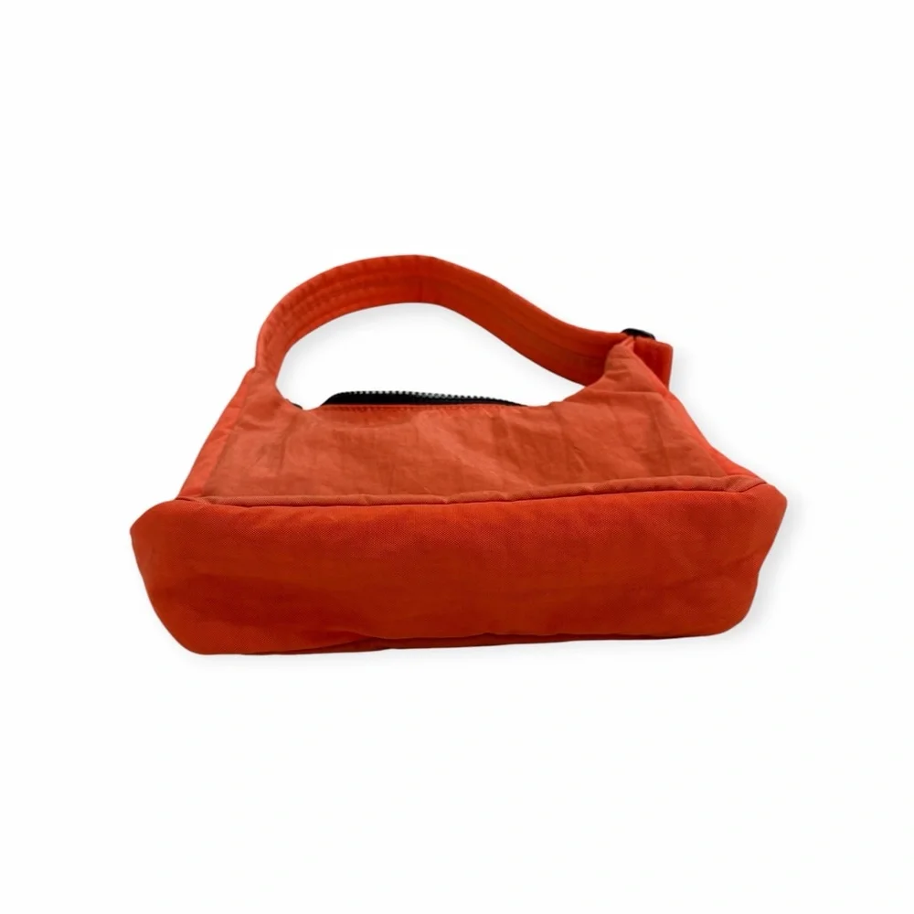 Orange Shoulder Bag with Minimal Silhouette and Adjustable Strap - Picture 5 of 10